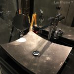 black sinks bathroom