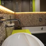 Pebble Tiles Bathroom - Beige Pebble Tile Wall