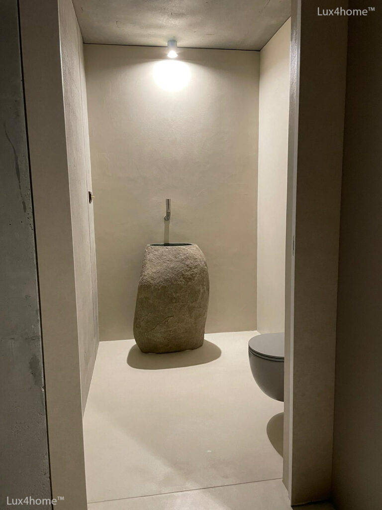 Solid River Pedestal: ein freistehendes Waschbecken aus Flussstein 4 Solid River Pedestal: ein freistehendes Waschbecken aus Flussstein
